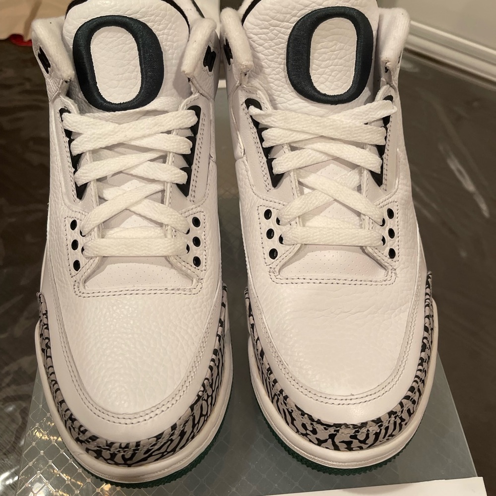 Authentic Jordan 3 retro Oregon ducks pit crew white - Picture 2 of 5